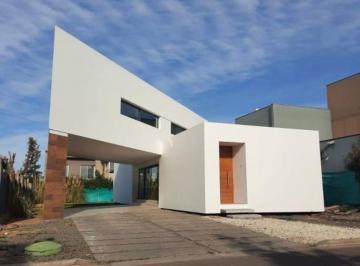Casa de 1 ambiente Venta USD 300.000 · Barrio Privado Las Cortaderas Country