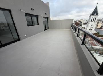 Departamento · 51m² · 3 Ambientes · Departamento 3 Ambientes con Terraza Propia Al Contrafrente