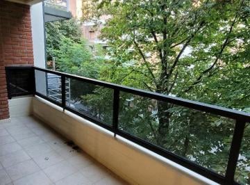 Departamento de 3 ambientes, San Isidro · Depto Impecable Al Frente en Martínez | 2 C/ Estación | con Cochera y Balcón