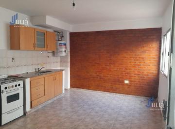 Departamento · 40m² · 2 Ambientes · Alquiler Departamento 1 Dorm. Trabajador Municipal 11 Casi San Martin - Neuquen Capital