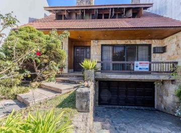 Casa · 399m² · 6 Ambientes · 3 Cocheras · Venta Chalet 6 Amb C/quincho Garage en Haedo Norte