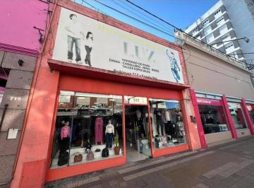 Local comercial · 225m² · 1 Ambiente · Local en Venta - 1 Baño - Tandil