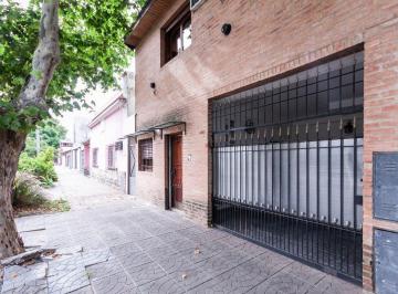 PH · 100m² · 4 Ambientes · 1 Cochera · Venta PH T/ Casa 4 Amb. Rem. Esc. Lanús A/cred.