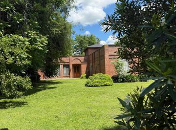 Casa · 132m² · 5 Ambientes · 1 Cochera · Venta - Casa 5 Ambientes en El Moro a 1 Hora de Capital — Lote 2.339 m² — Nuevo Valor