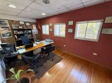 Bodega-Galpón · 573m² · Venta Galpon con Oficinas B Pueyrredon