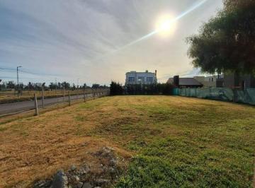 Terreno · 473m² · Rbs. Oportunidad! Lote en Barrio Santa Emilia, Pilar del E