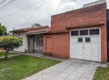 Casa · 124m² · 3 Ambientes · 2 Cocheras · Casa en Venta 3 Ambientes Mas Departamento