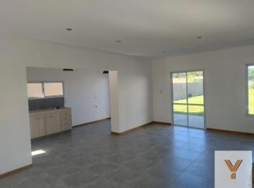 PH · 93m² · 3 Ambientes · PH en Venta - 2 Dorm. 1 Baño - Carmen de Areco