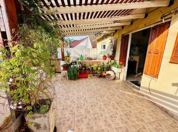 Casa · 153m² · 6 Ambientes · 1 Cochera · Venta Casa Villa Ballester 2 Familias 6 Amb + Local