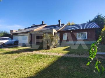 Casa · 186m² · 6 Ambientes · 2 Cocheras · Alquiler Casa en Bº Club Los Olivos|centenario|nqn