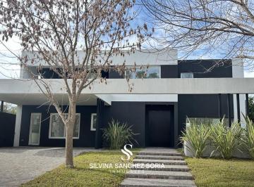 Casa · 225m² · 5 Ambientes · 2 Cocheras · Casa 5 Ambientes en Venta Sofitel La Reserva Cardales