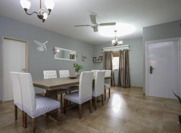 Casa · 150m² · 4 Ambientes · 1 Cochera · Venta Casa 4 Amb. Patio Villa Lugano Apto Credito!