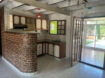 Casa · 55m² · 4 Ambientes · 1 Cochera · Venta Casa 4 Ambientes Ciudad Evita!apto Credito