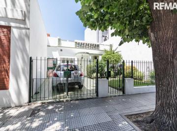 Casa · 148m² · 6 Ambientes · 1 Cochera · Casa en Venta Floresta Zona Comercial
