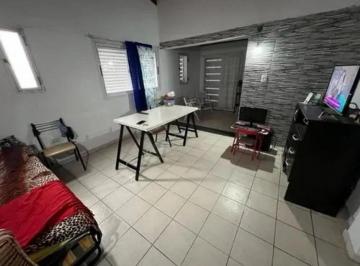 Casa · 55m² · 2 Ambientes · 1 Cochera · Casa en Venta - San Carlos