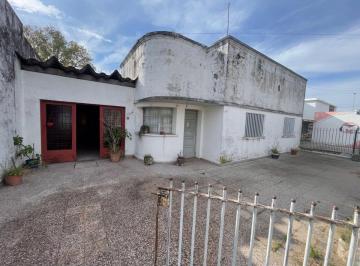Casa · 120m² · 4 Ambientes · 1 Cochera · Casa en Venta en Abasto - La Plata