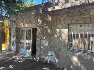 Casa · 118m² · 5 Ambientes · 1 Cochera · Venta Casa 3 Habitaciones Zona Oeste