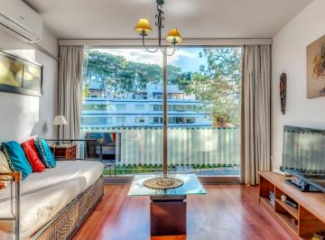 Departamento · 35m² · 2 Ambientes · 1 Cochera · Arcobaleno Anillo 1, 1 Dormitorio Apartamento