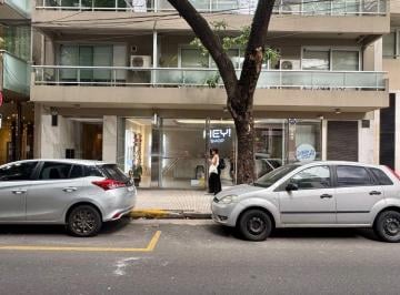 Local comercial · 88m² · Alquiler Local Recoleta Aaa