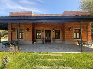 Casa · 416m² · 4 Ambientes · Casa 4 Ambientes Venta Estancia Benquerencia Monte