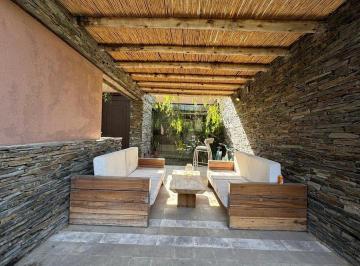Casa · 350m² · 6 Ambientes · Casa 2 Dorm. y Dpto. Villa Allende