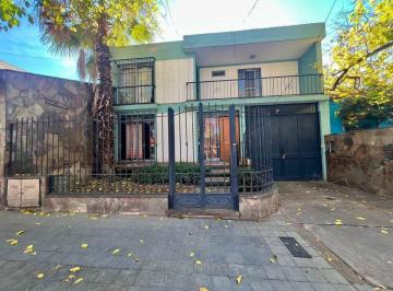 Casa · 470m² · 8 Ambientes · 3 Cocheras · 2 Viviendas en Venta 5ta Seccion