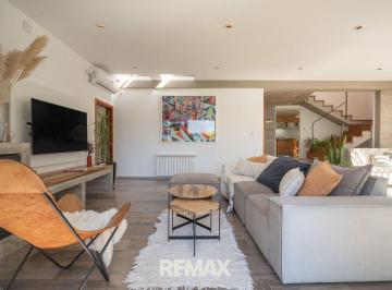 Casa · 298000m² · 7 Ambientes · 2 Cocheras · Venta Casa Santina Norte 3 Dorm.