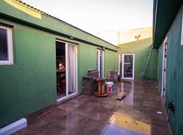 Casa · 187m² · 4 Ambientes · Casa en Venta - 3 Dorm. 2 Baños - Río Grande