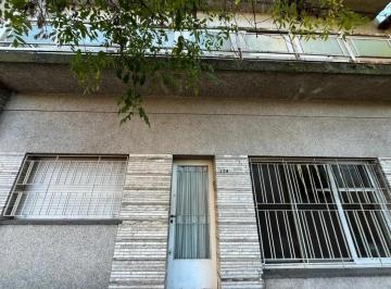 Casa · 180m² · 8 Ambientes · Anchorena 426