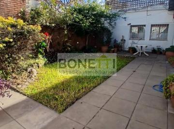 Casa · 170m² · 6 Ambientes · 1 Cochera · Casa en Mercedes
