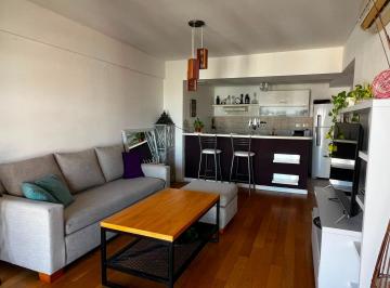 Departamento · 52m² · 2 Ambientes · Dpto 2 Amb con Balcón Excelente Ubicación Vte Lopez