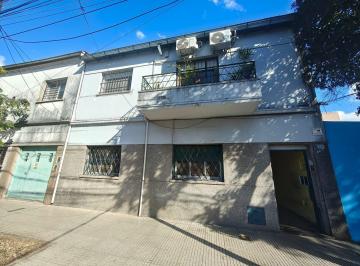 PH · 92m² · 4 Ambientes · San Martín PH Tipo Casa 4 Ambientes Al Frente