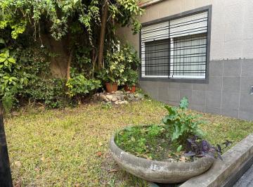 PH · 115m² · 4 Ambientes · PH en Venta 4 Amb. con Jardín en Santos, Lugares
