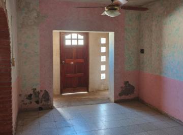 Casa · 79m² · 5 Ambientes · 1 Cochera · Casa en Roldán