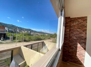 Casa · 170m² · 2 Dormitorios · Coldwell Banker Plaza Comercializa - Venta | Duplex Barrio Los Perales