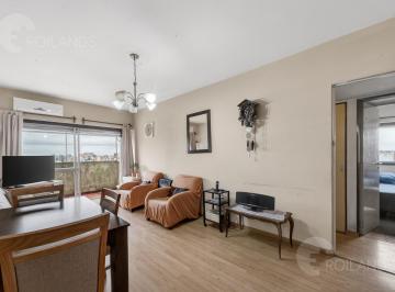 Departamento · 60m² · 4 Ambientes · Venta Departamento 4 Amb con Blacón Piso Alto Amenities en Almagro