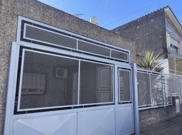 Casa de 4 ambientes, Morón · Casa 4 Ambientes en Venta