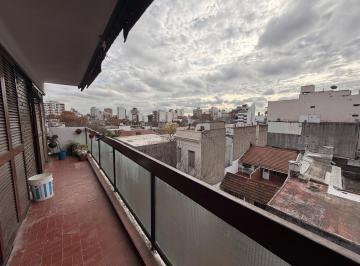 Departamento · 83m² · 4 Ambientes · Departamento en Alquiler 4 Ambientes, Gran Vista Abierta, Balcon Corrido