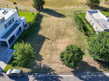 Terreno · 600m² · Terreno en Venta de 600 m² en Barrio La Horqueta, Esteban Echeverría