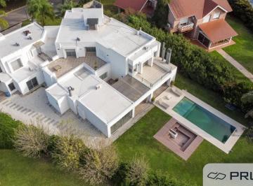 Casa de 15 ambientes, Córdoba · Casa - 5dorm - Country del Jockey