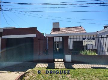 Casa · 142m² · 6 Ambientes · Casa en Lote de 300 m² con 6 Ambientes