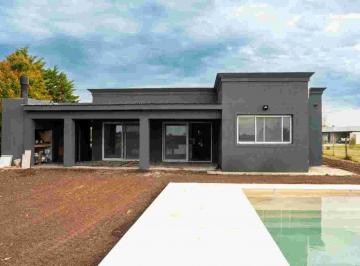 Casa · 150m² · 4 Ambientes · 1 Cochera · Casa en Venta San Sebastian a La Laguna