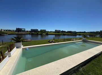 Casa · 200m² · 5 Ambientes · 2 Cocheras · Oportunidad! Venta de Casa Moderna en Dos Plantas con Pileta en Naudir Lote Al Rio Etapa 2