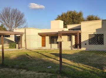 Casa · 170m² · 6 Ambientes · 2 Cocheras · Casa de 3 Dorm. Pileta - San Eduardo - Fisherton