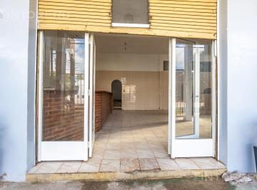 Local comercial · 211m² · Local/galpon en Alquiler, Ituzaingo
