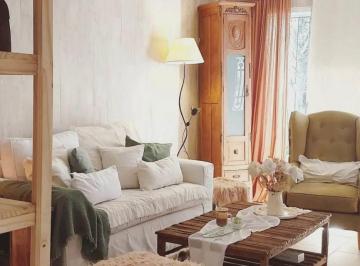 ZUN-ZUN-1609_2 · Casa 4 Ambientes. | Azcuenaga Al 800
