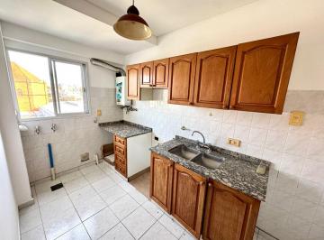 Departamento · 52m² · 3 Ambientes · Venta Departamento Rosario 2 Dorm. Balcon Facultades Pichincha Oportunidad Apto Credito Escrit