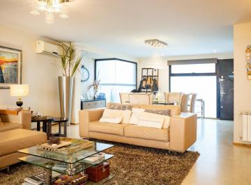 PH · 200m² · 3 Dormitorios · 2 Cocheras · Casa Interna Triplex de 3 Dorm. con Cochera y Terraza Exclusiva