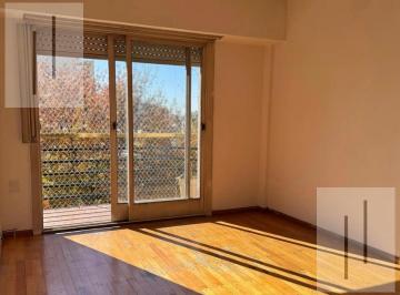 Departamento · 49m² · 2 Ambientes · Departamento con Balcón y Lavadero, Dos Ambientes! Todo Luz.