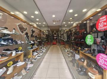 Local comercial · 200m² · Venta y Alquiler Local en Liniers, Caba